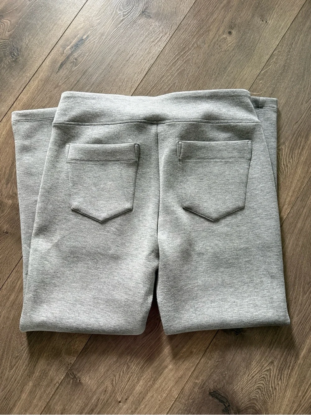 Cabi Crop Pants - Picture 3 of 6